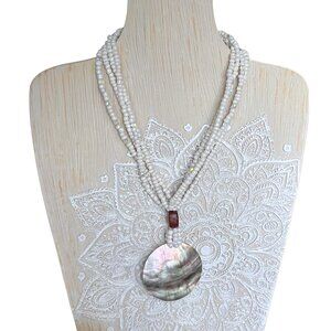 Vintage Signed Nina Ricci for Avon Beaded Shell Necklace Boho Beach Cruise 15”